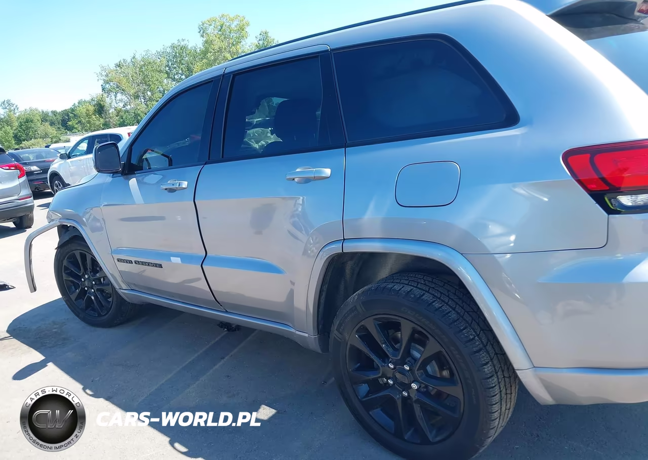 2019 Jeep Grand Cherokee Altitude 4X4 VIN:1C4RJFAG0KC534023 - 15