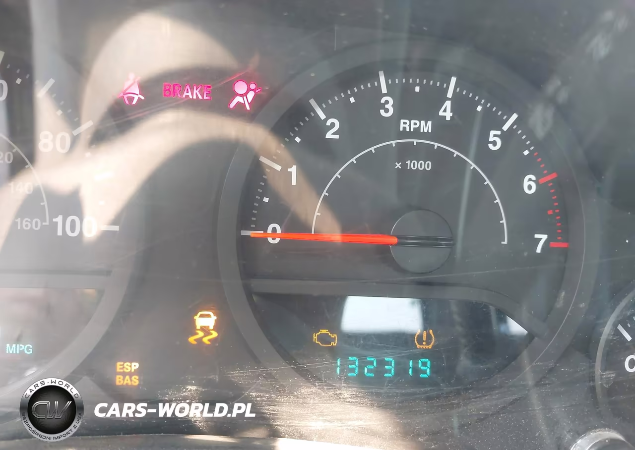 2009 Jeep Wrangler Unlimited X VIN:1J4GA39119L751932 - 7