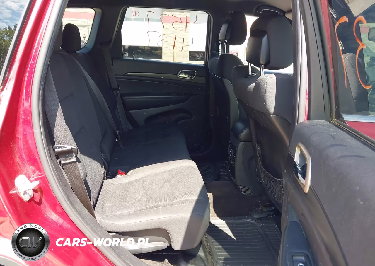 2015 Jeep Grand Cherokee Laredo VIN:1C4RJFAG0FC660727 - 8