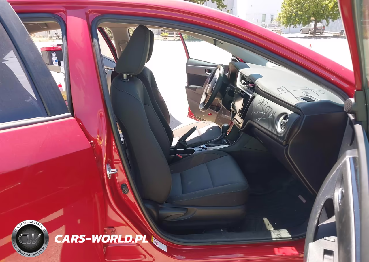 2019 Toyota Corolla Le VIN:2T1BURHE5KC205954 - 5
