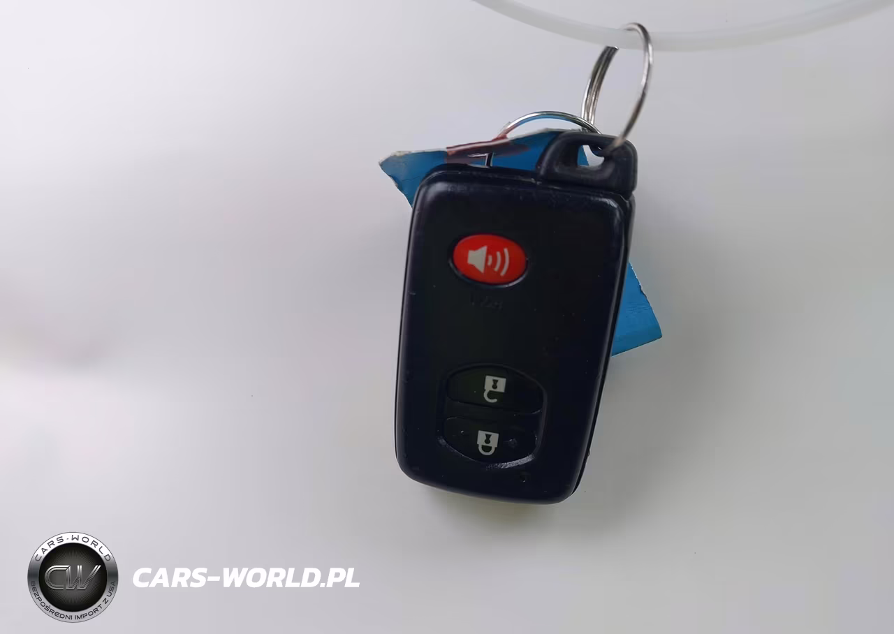 2012 Toyota Prius Two VIN:JTDKN3DU1C5443256 - 11