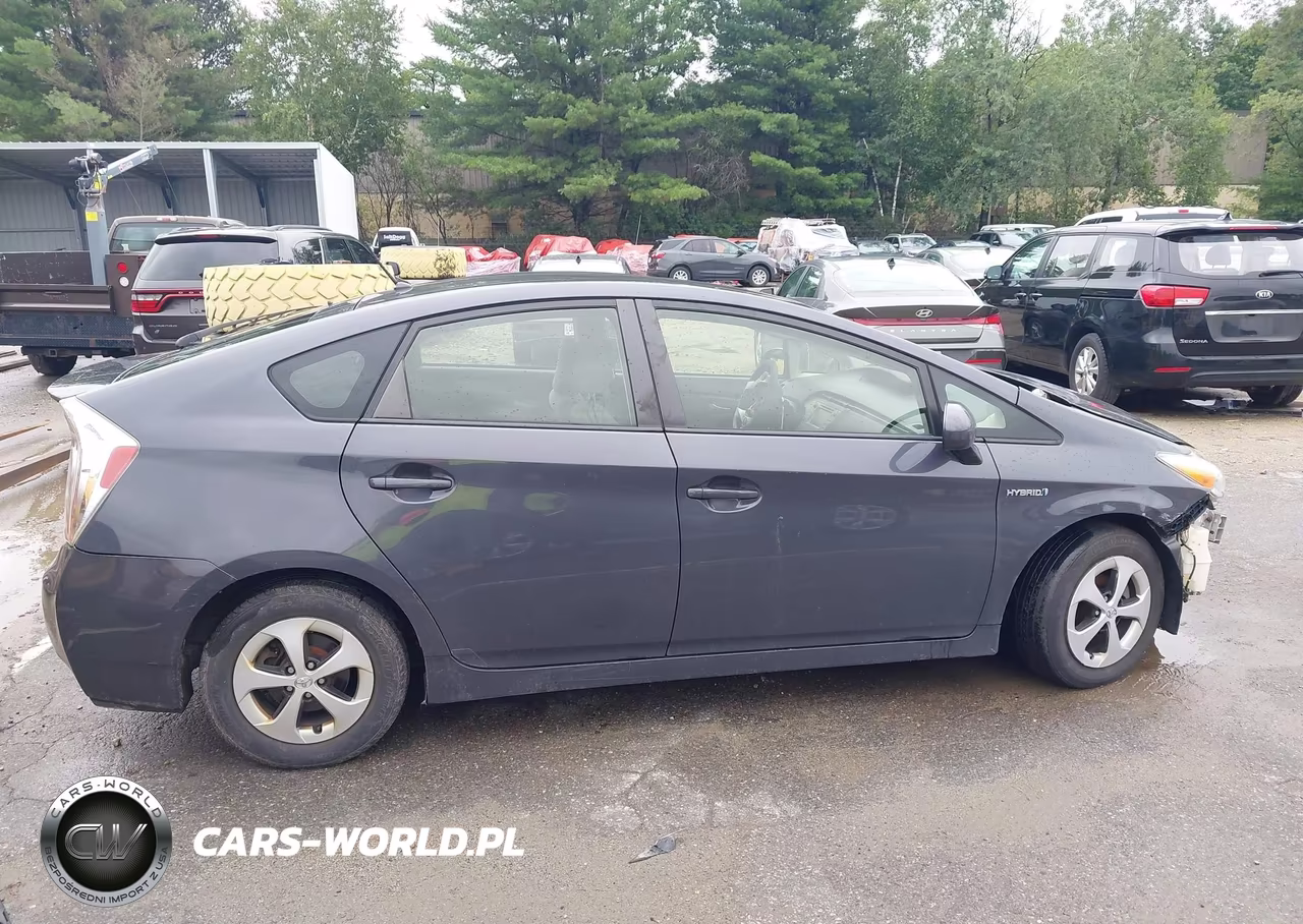 2012 Toyota Prius Two VIN:JTDKN3DU1C5443256 - 13