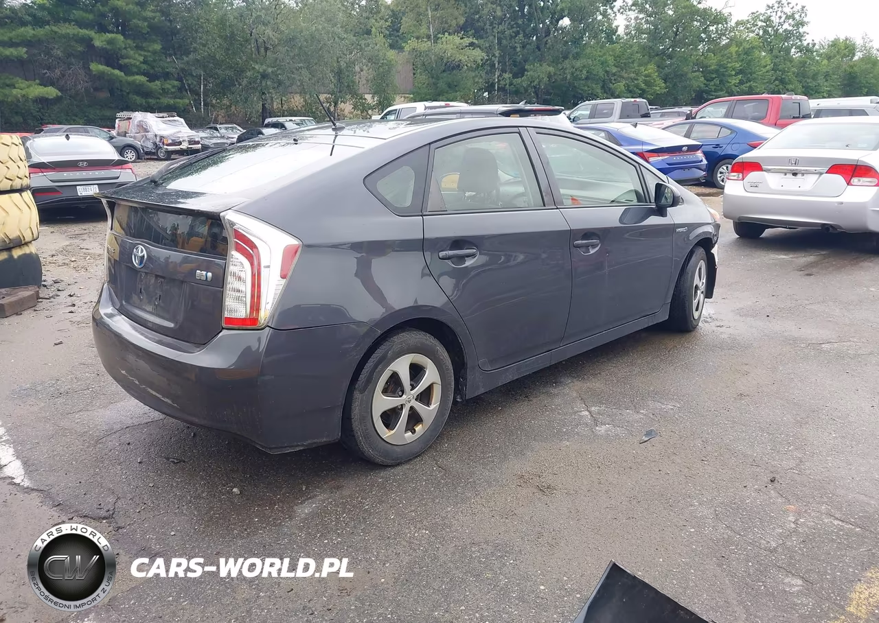 2012 Toyota Prius Two VIN:JTDKN3DU1C5443256 - 4