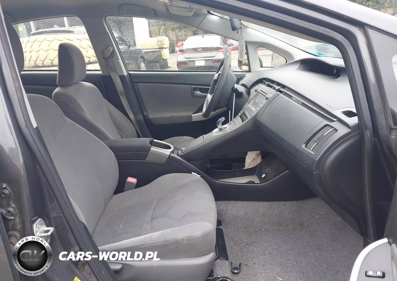 2012 Toyota Prius Two VIN:JTDKN3DU1C5443256 - 5