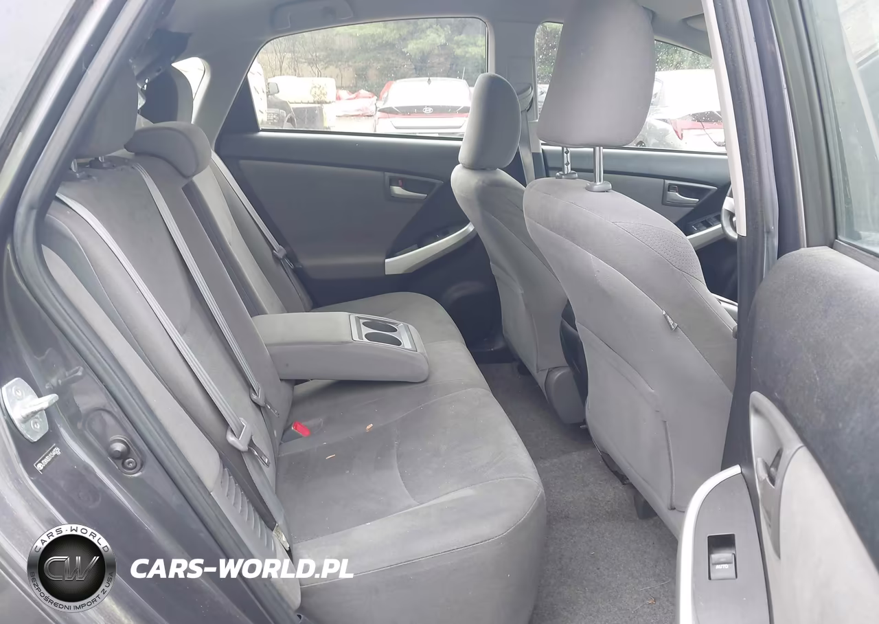 2012 Toyota Prius Two VIN:JTDKN3DU1C5443256 - 8