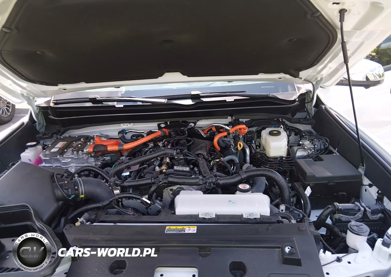 2026 Toyota Tacoma Hybrid Limited VIN:3TYLC5LN1TT071240 - 10