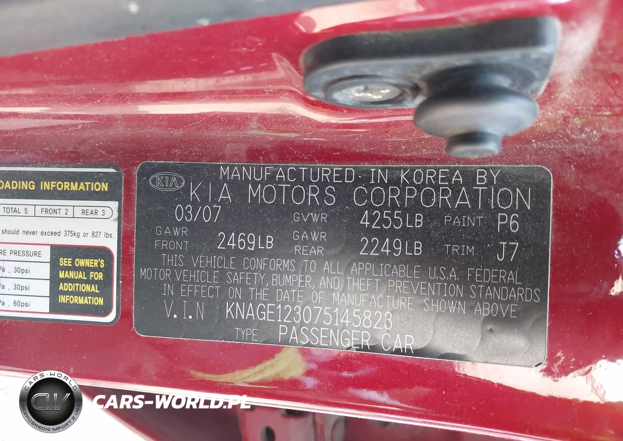 2007 Kia Optima Lx VIN:KNAGE123075145823 - 9