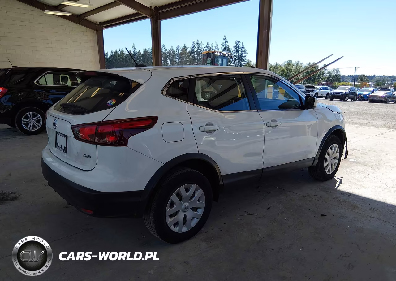 2018 Nissan Rogue Sport S VIN:JN1BJ1CR0JW259451 - 4