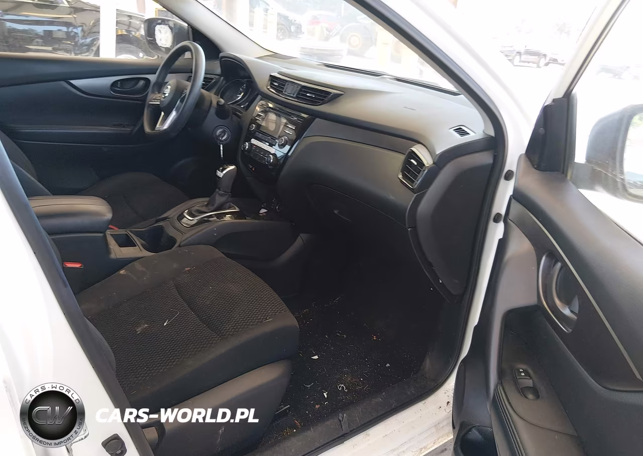 2018 Nissan Rogue Sport S VIN:JN1BJ1CR0JW259451 - 5