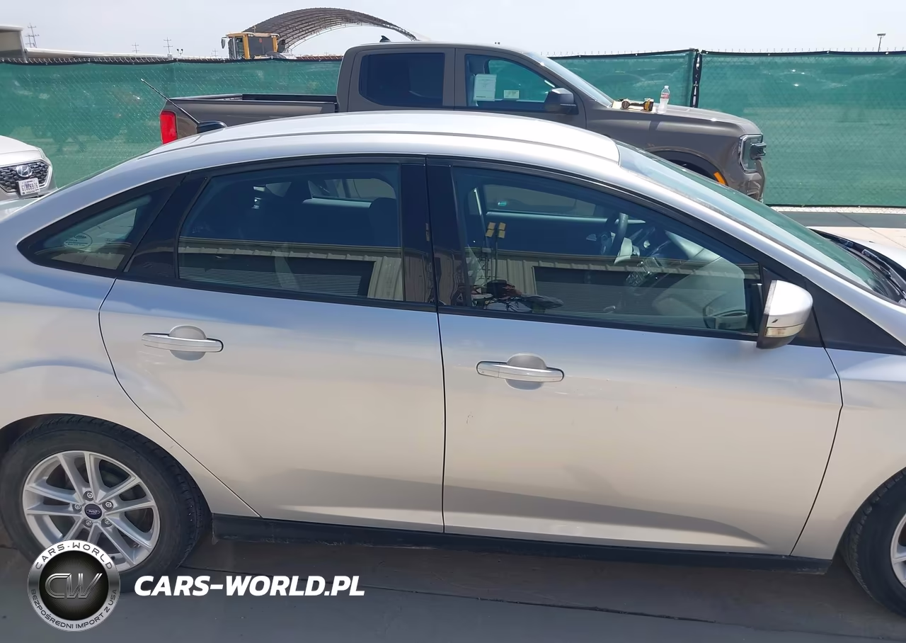 2017 Ford Focus Se VIN:1FADP3F20HL288433 - 17