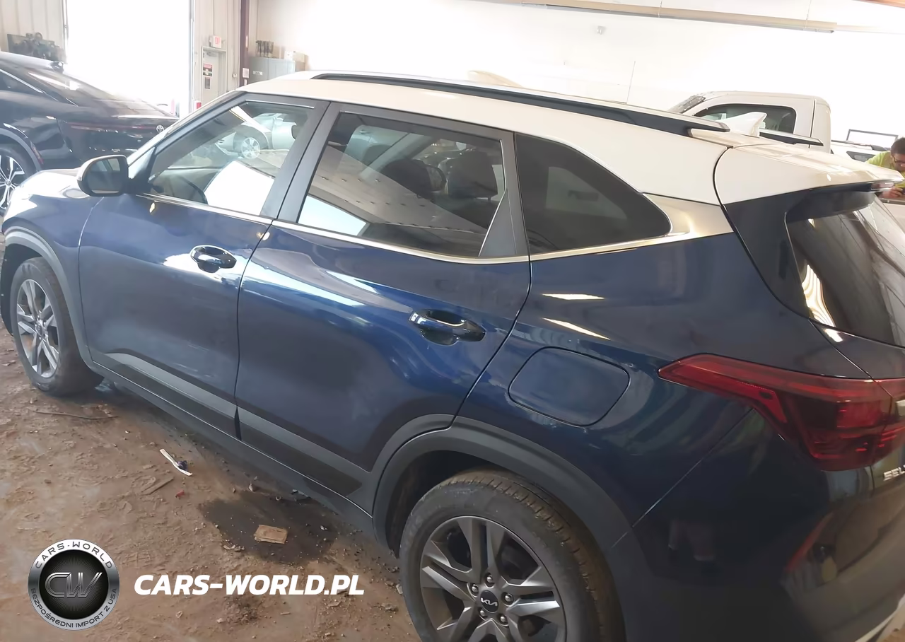 2022 Kia Seltos S VIN:KNDEU2AA1N7263609 - 3