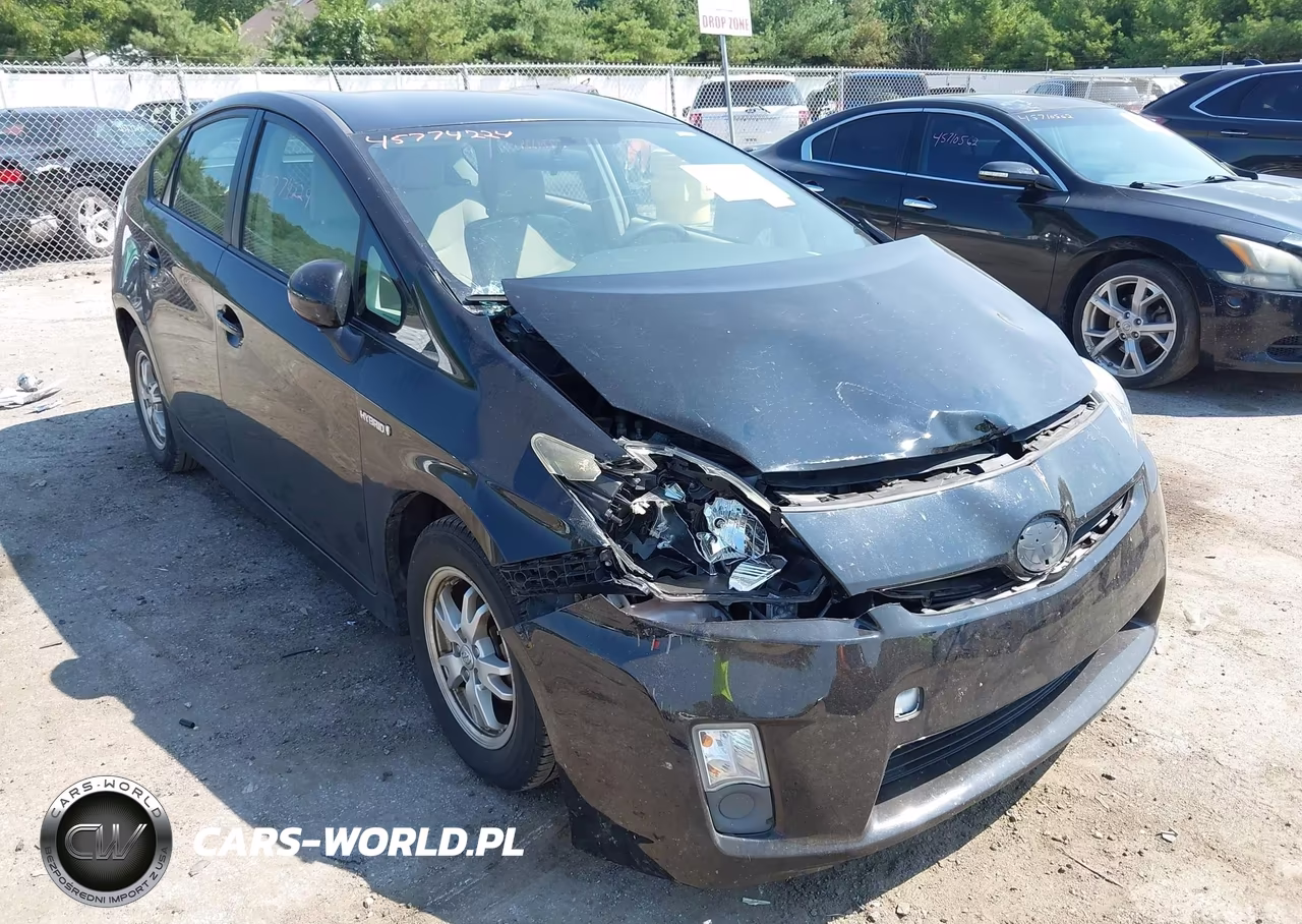 2011 Toyota Prius Two VIN:JTDKN3DU2B1477826 - 6