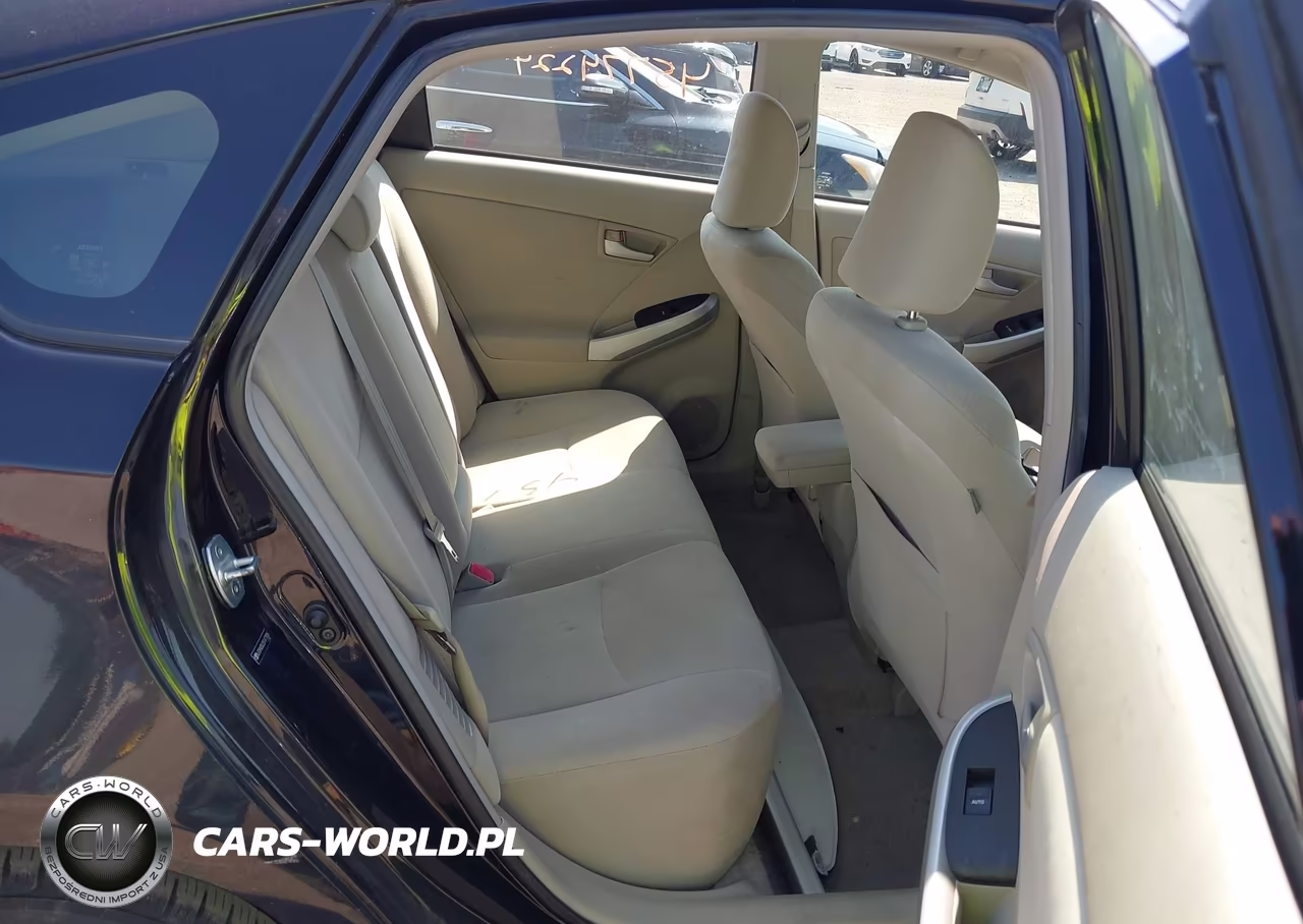 2011 Toyota Prius Two VIN:JTDKN3DU2B1477826 - 8