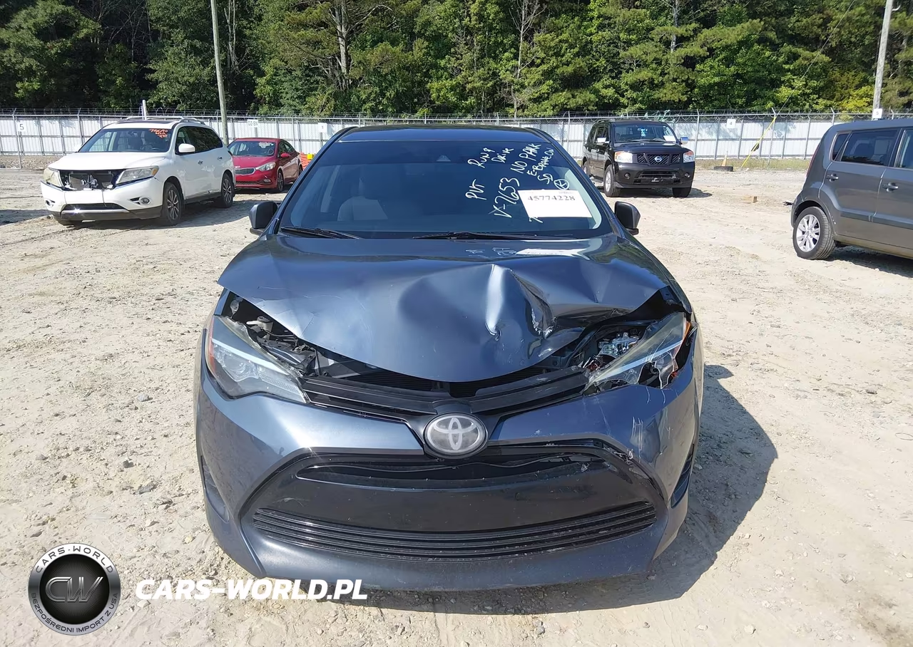 2019 Toyota Corolla Le VIN:2T1BURHE1KC207653 - 12