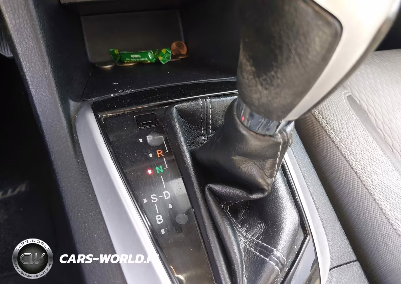 2019 Toyota Corolla Le VIN:2T1BURHE1KC207653 - 18