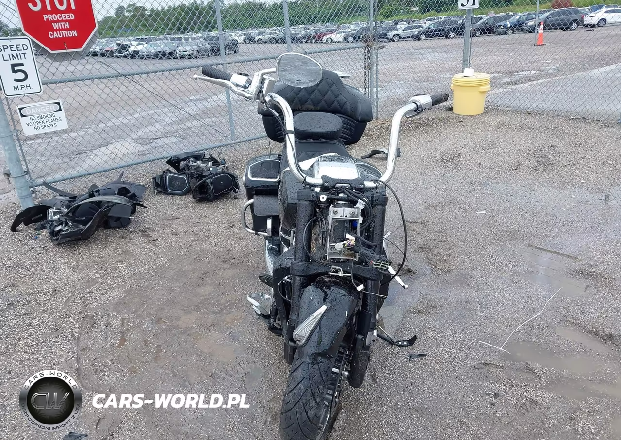 2025 Indian Motorcycle Co. Pursuit Limited VIN:56KLDLSS1S3435171 - 5