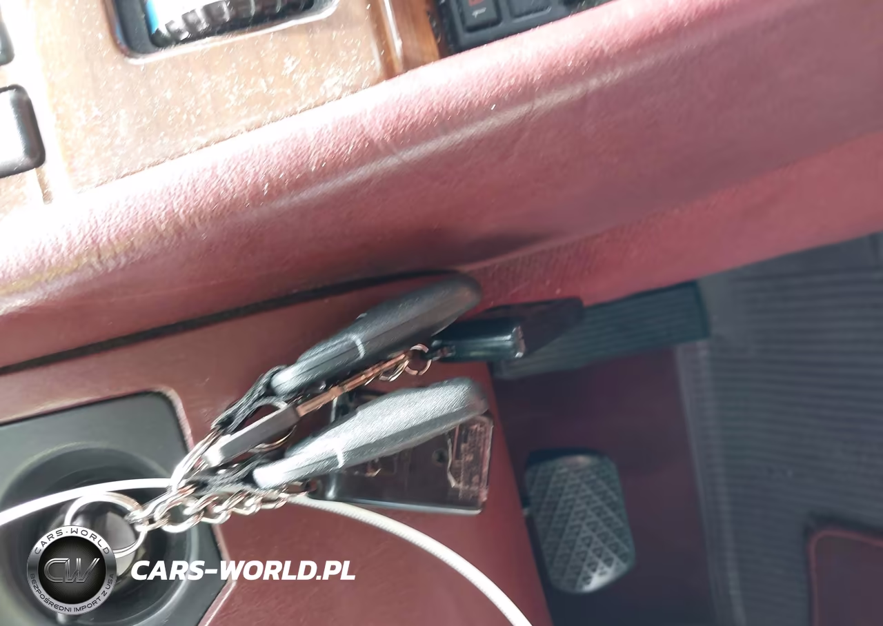 1987 Mercedes-Benz 300 E VIN:WDBEA30D0HA558474 - 11