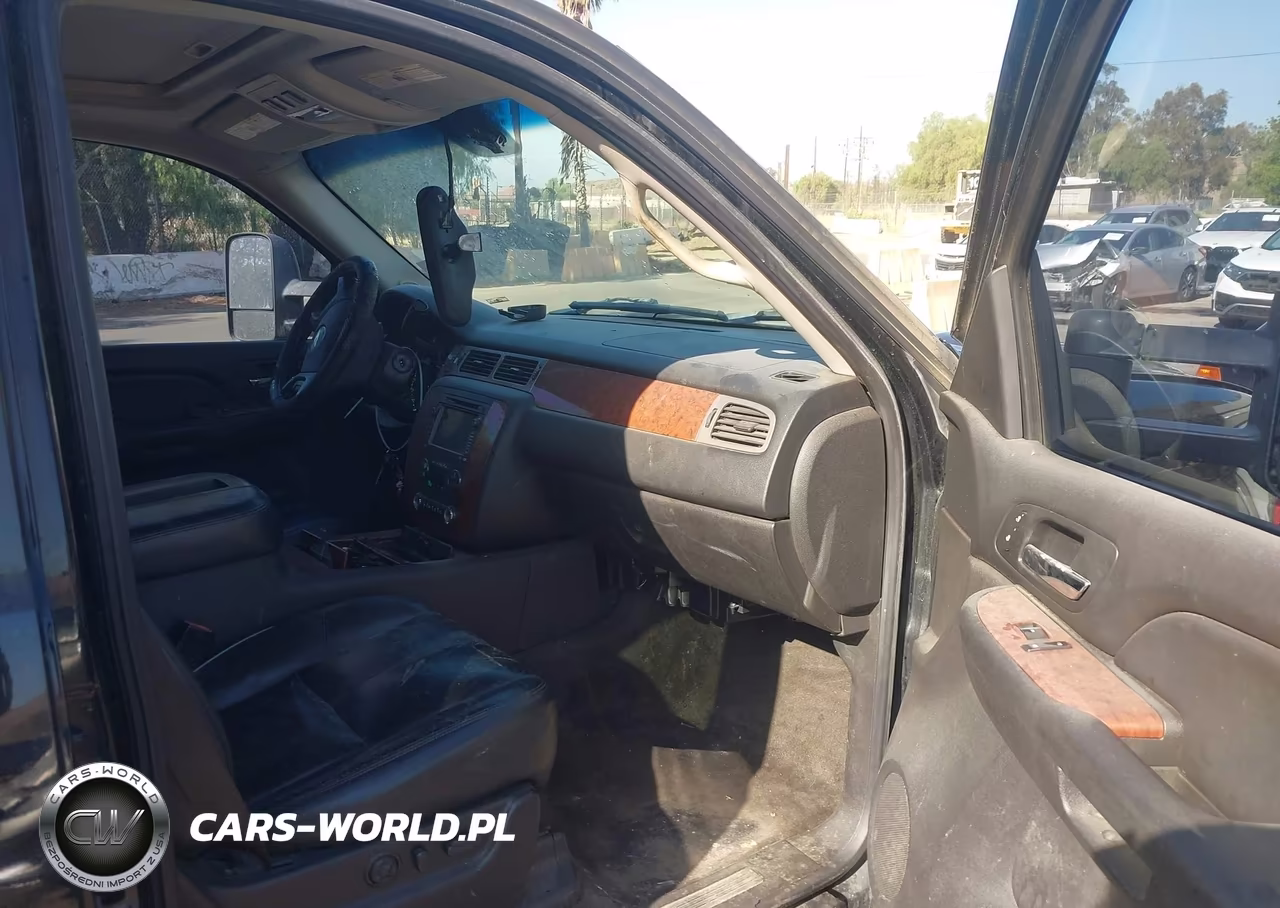 2008 Chevrolet Suburban 1500 Ltz VIN:3GNFK16378G118556 - 5