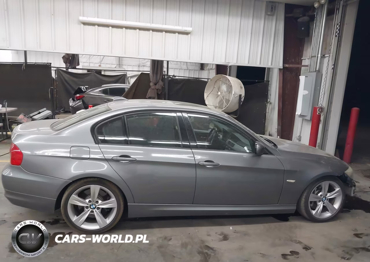 2011 BMW 335I VIN:WBAPM5C56BE576332 - 13