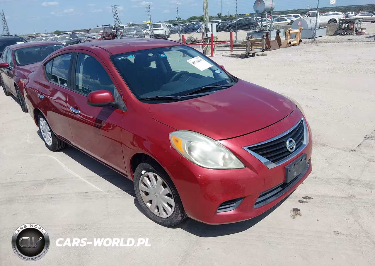 2013 Nissan Versa 1.6 Sv