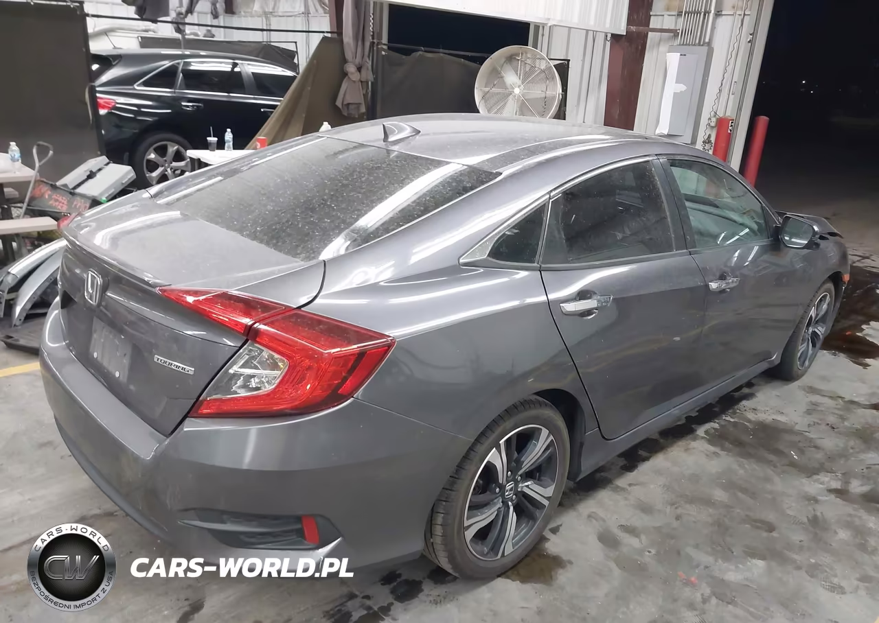 2016 Honda Civic Touring VIN:2HGFC1F95GH641584 - 4