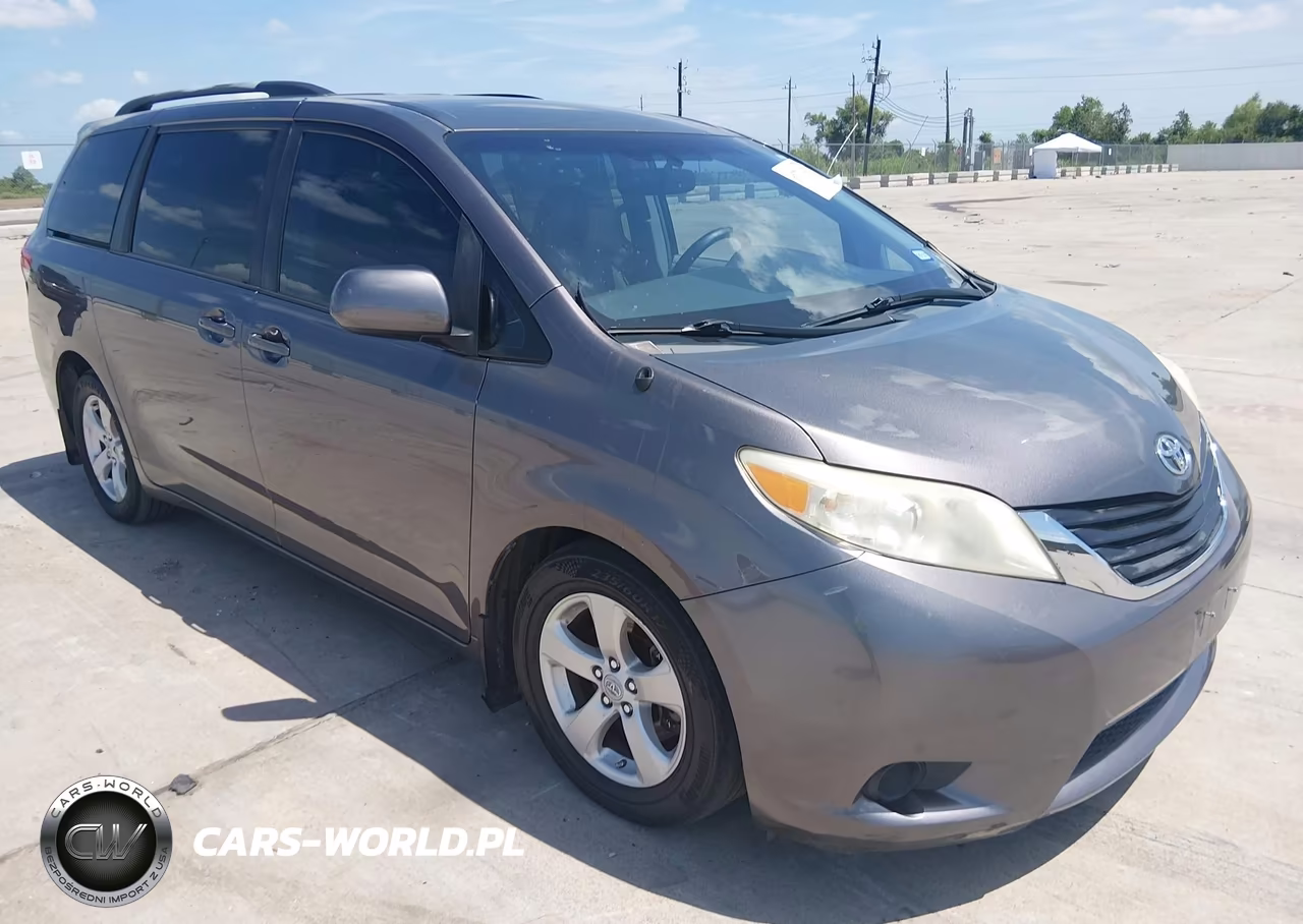 2011 Toyota Sienna Le V6