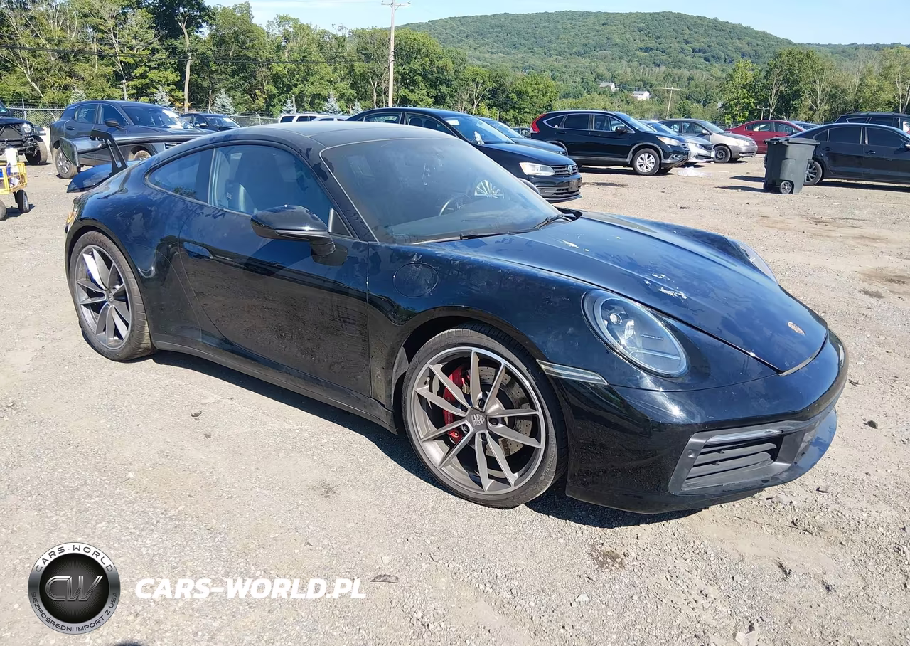 2020 Porsche 911 Carrera 4S-Carrera S