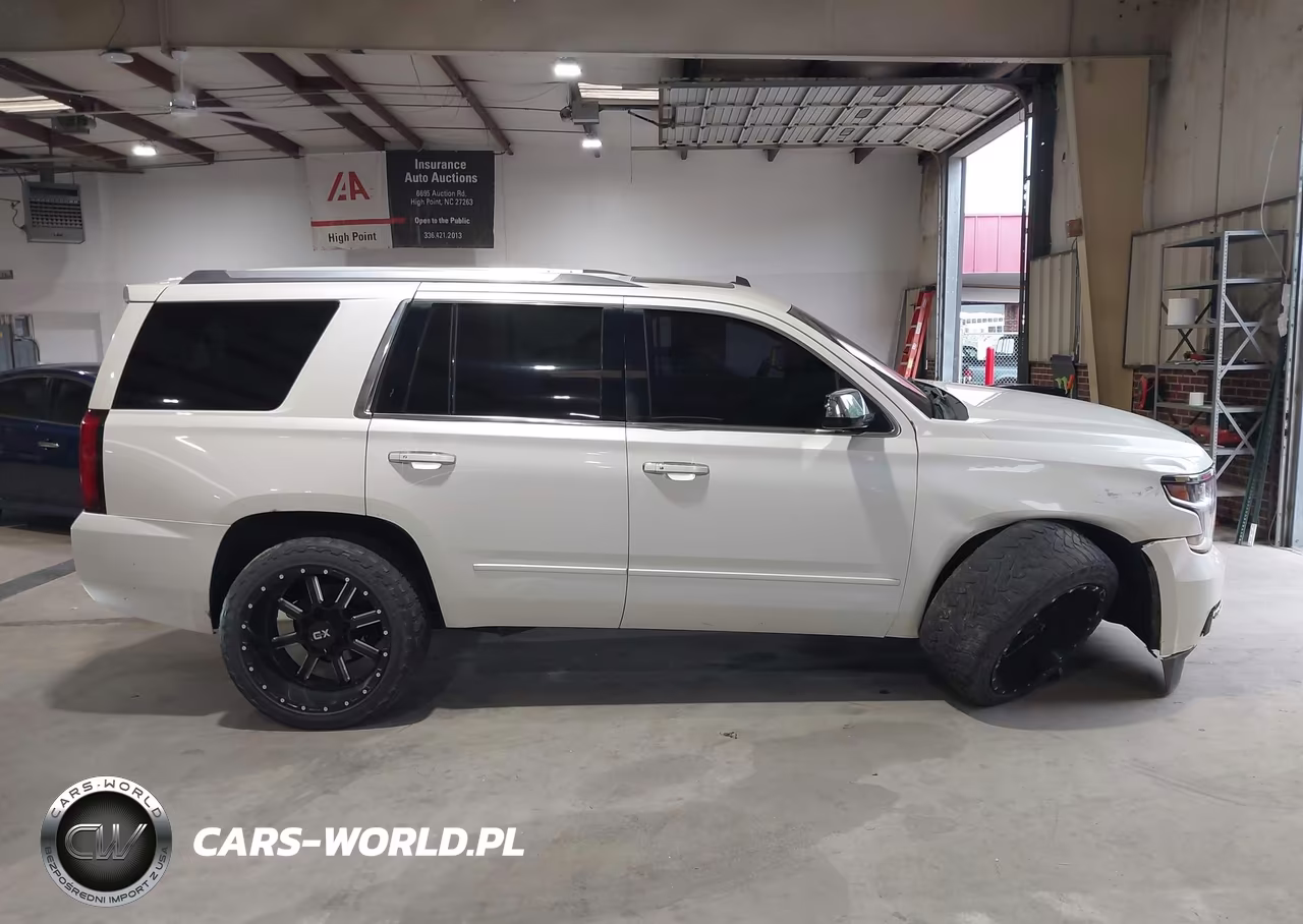 2015 Chevrolet Tahoe Ltz VIN:1GNSCCKCXFR179121 - 13