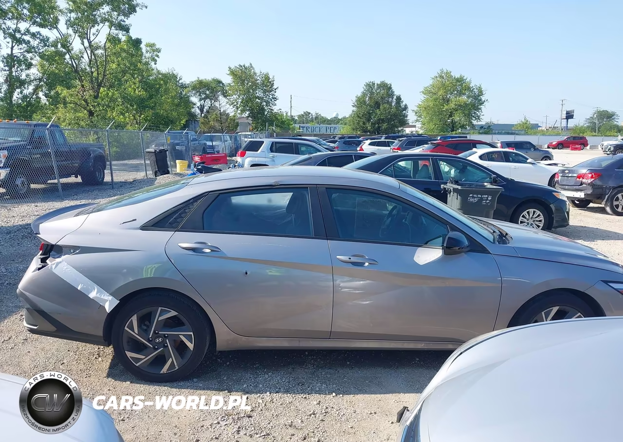 2025 Hyundai Elantra Sel Sport VIN:KMHLM4DG2SU080120 - 13