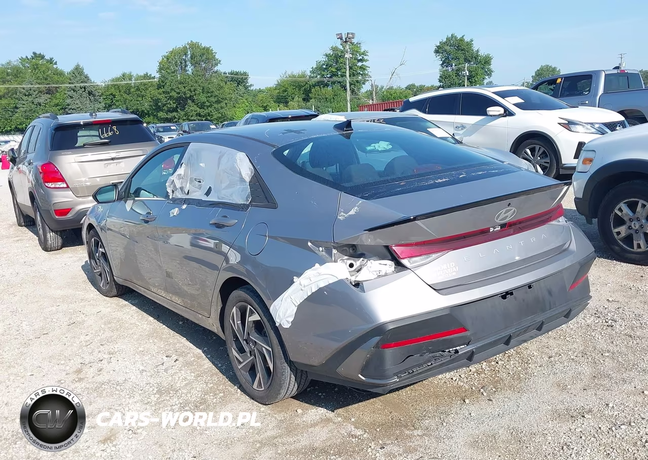 2025 Hyundai Elantra Sel Sport VIN:KMHLM4DG2SU080120 - 3