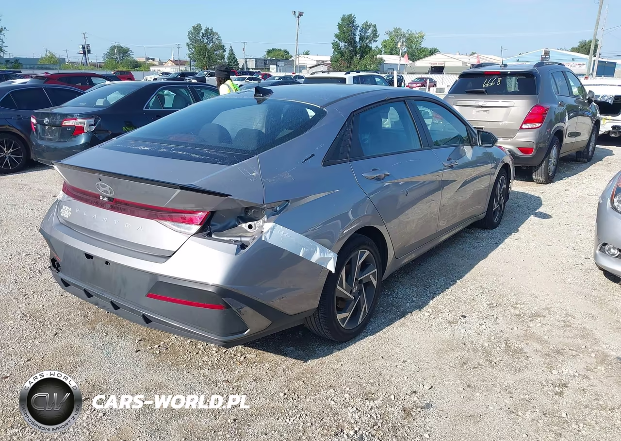 2025 Hyundai Elantra Sel Sport VIN:KMHLM4DG2SU080120 - 4