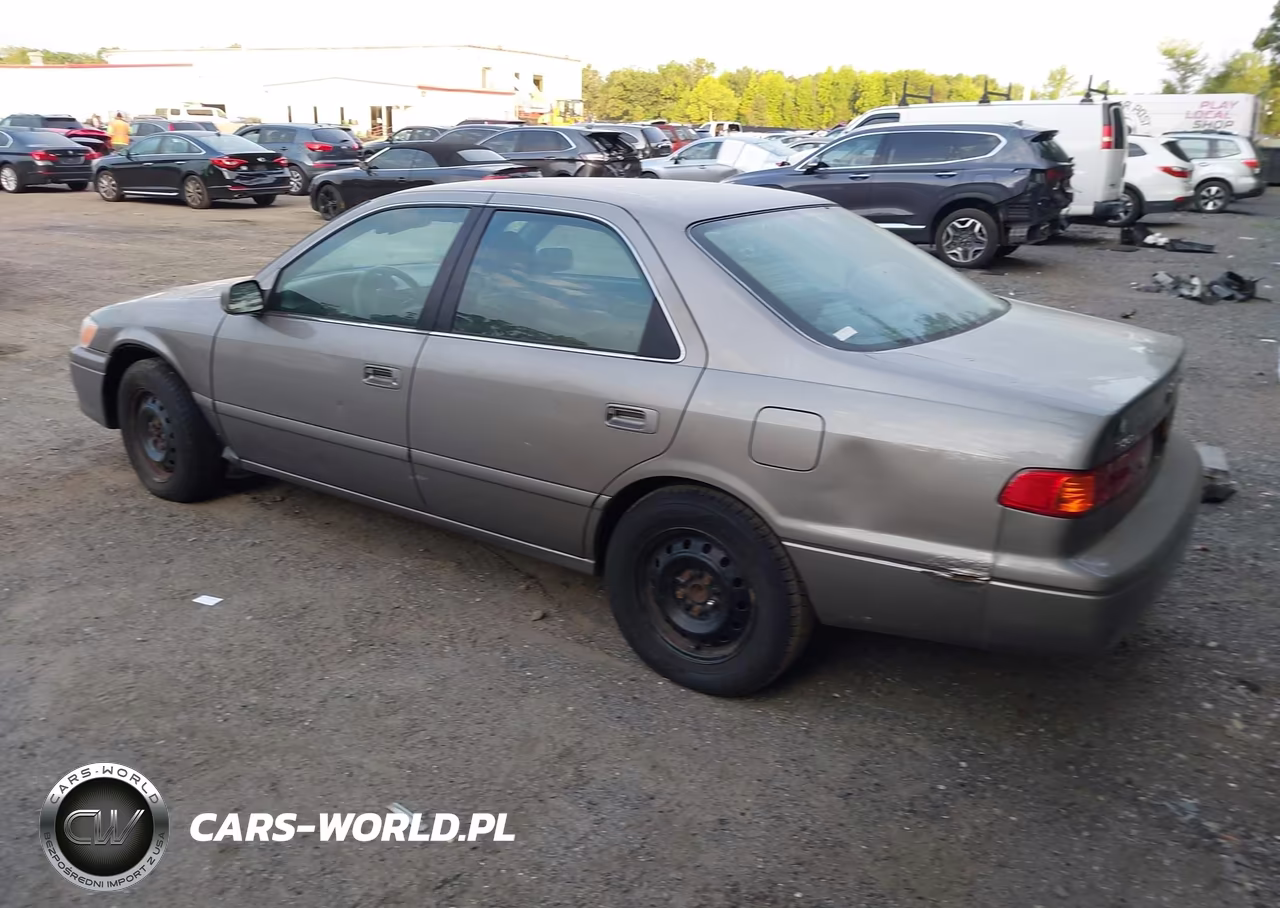 2000 Toyota Camry Le VIN:4T1BG22K2YU696729 - 3