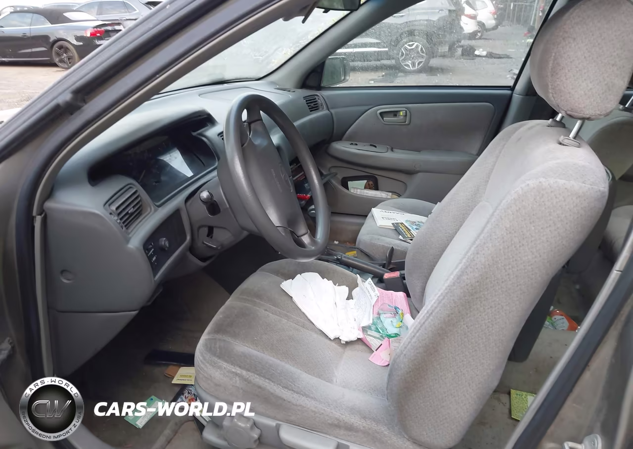2000 Toyota Camry Le VIN:4T1BG22K2YU696729 - 5