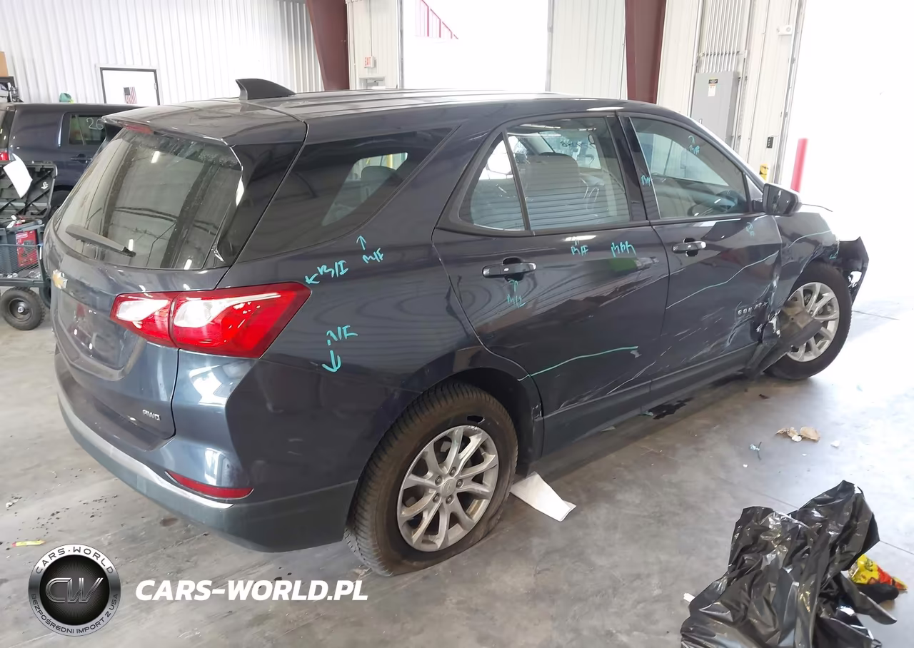 2018 Chevrolet Equinox Ls VIN:3GNAXREV2JS536037 - 4