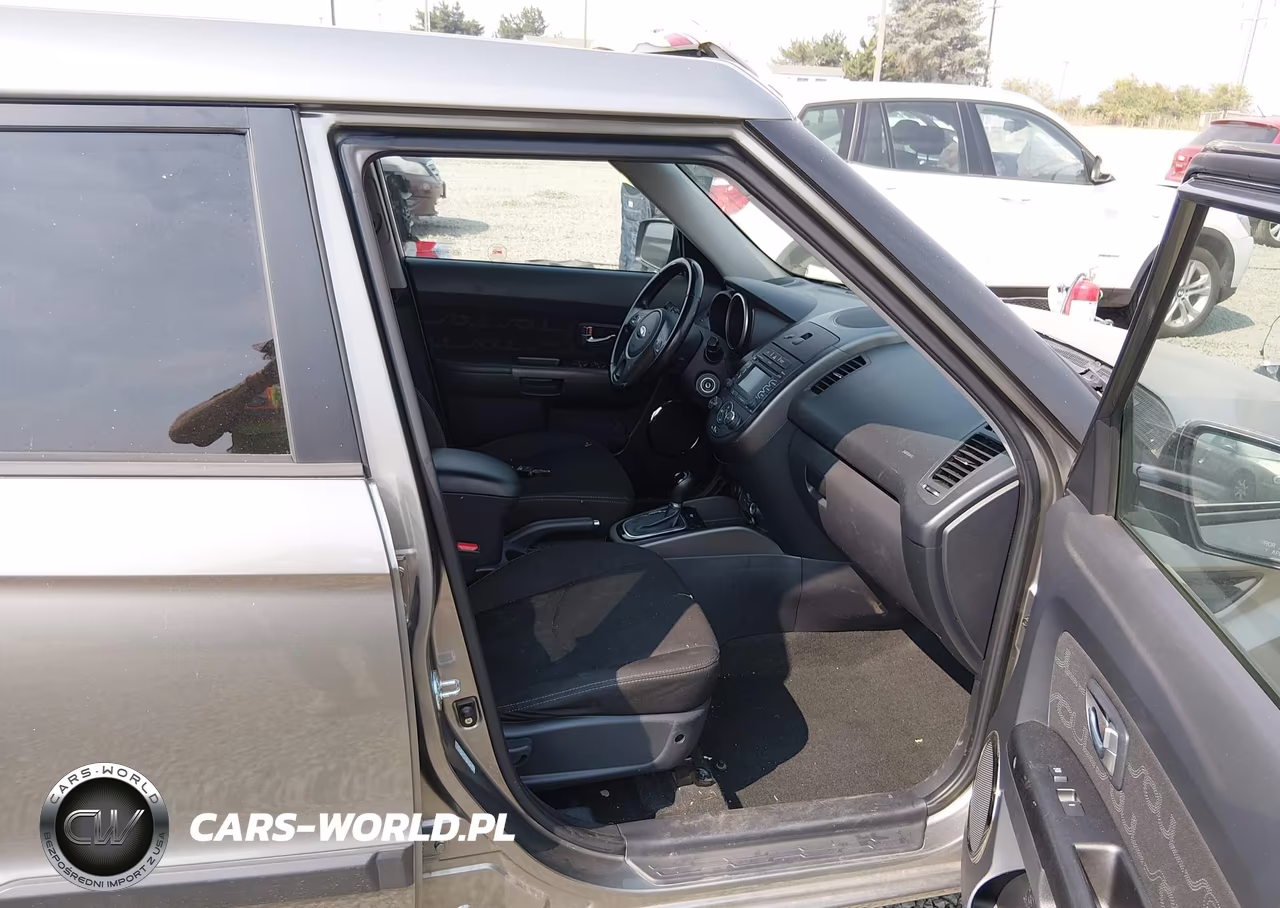 2013 Kia Soul + VIN:KNDJT2A65D7503854 - 5
