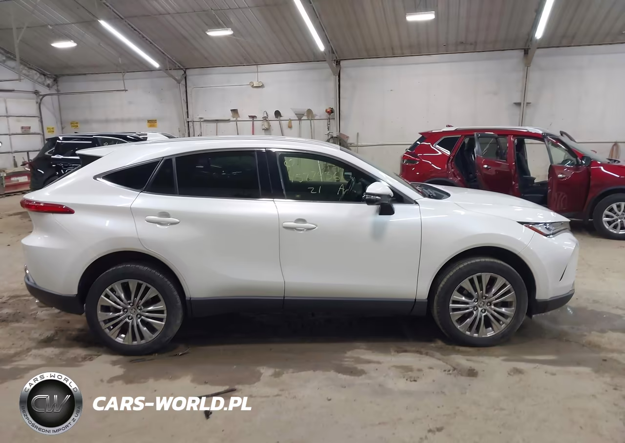 2021 Toyota Venza Limited VIN:JTEAAAAH0MJ047004 - 13