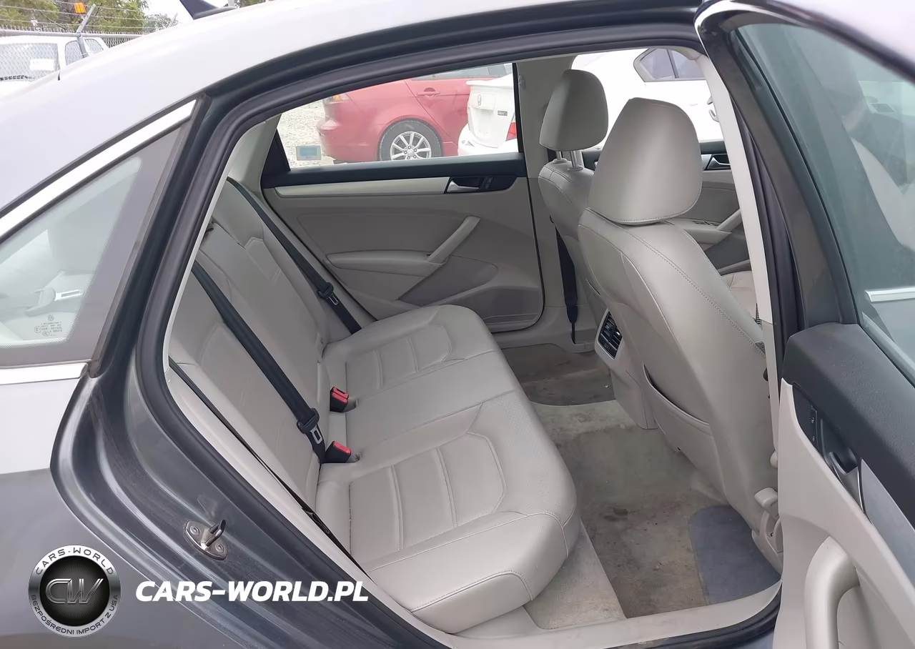 2013 Volkswagen Passat 2.0L Tdi Se VIN:1VWBN7A38DC052702 - 8