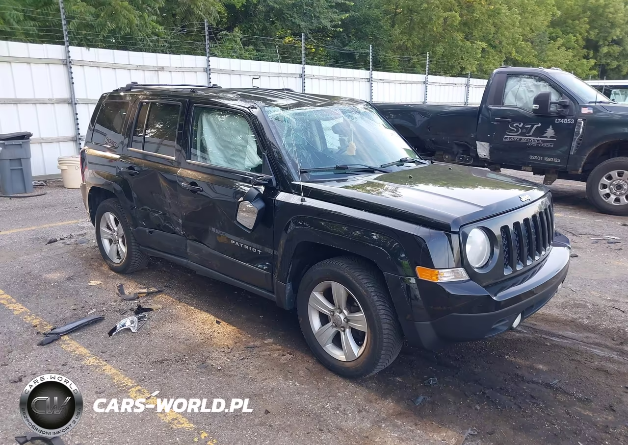 2014 Jeep Patriot Latitude – zdjęcie 1 z 21