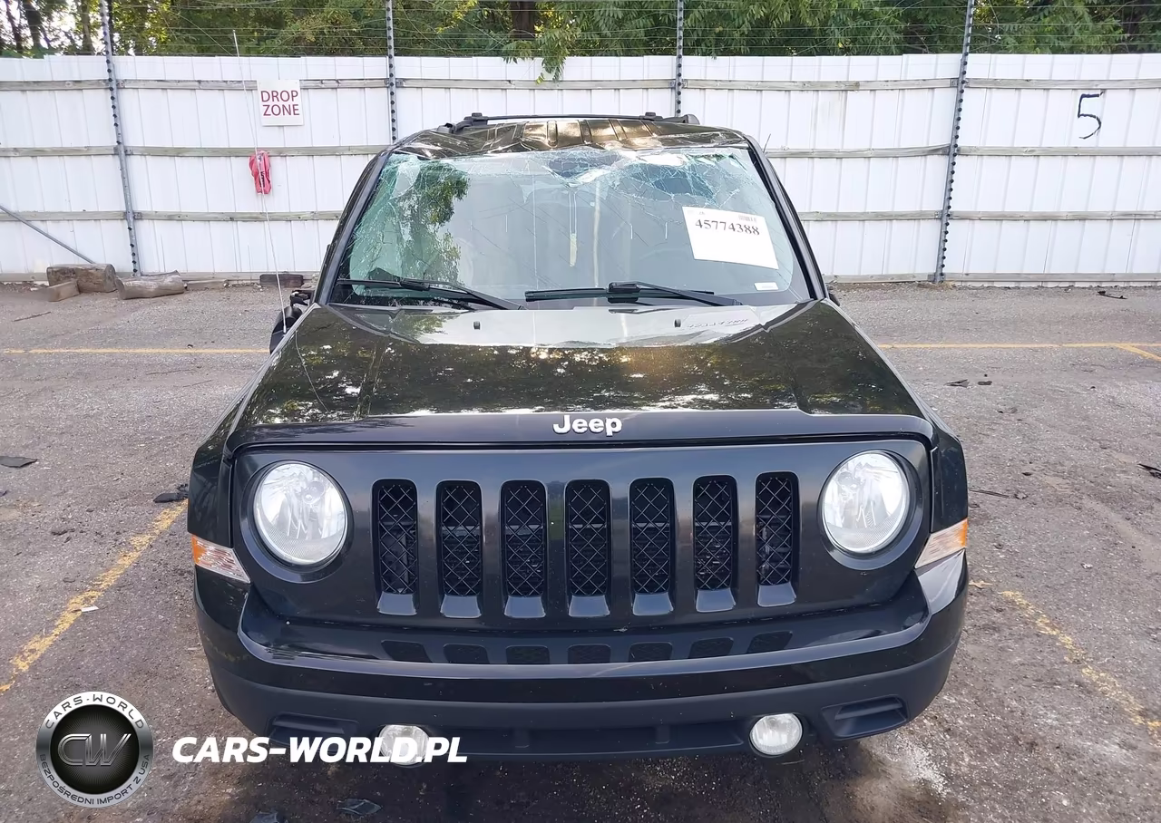 2014 Jeep Patriot Latitude VIN:1C4NJPFA2ED502147 - 12