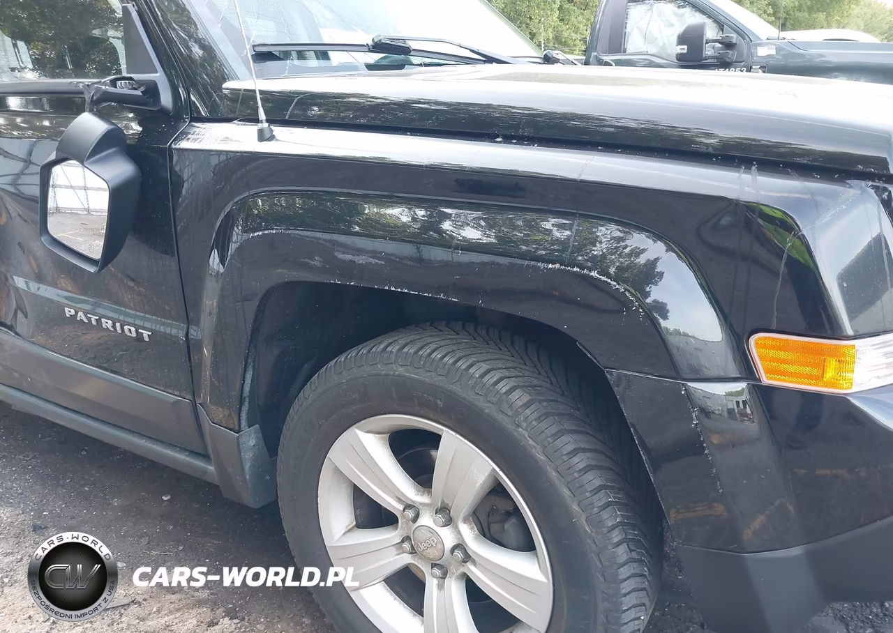 2014 Jeep Patriot Latitude VIN:1C4NJPFA2ED502147 - 17
