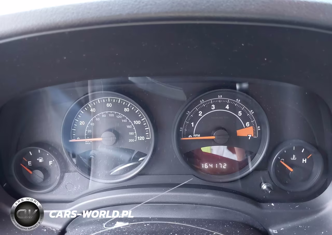2014 Jeep Patriot Latitude VIN:1C4NJPFA2ED502147 - 7