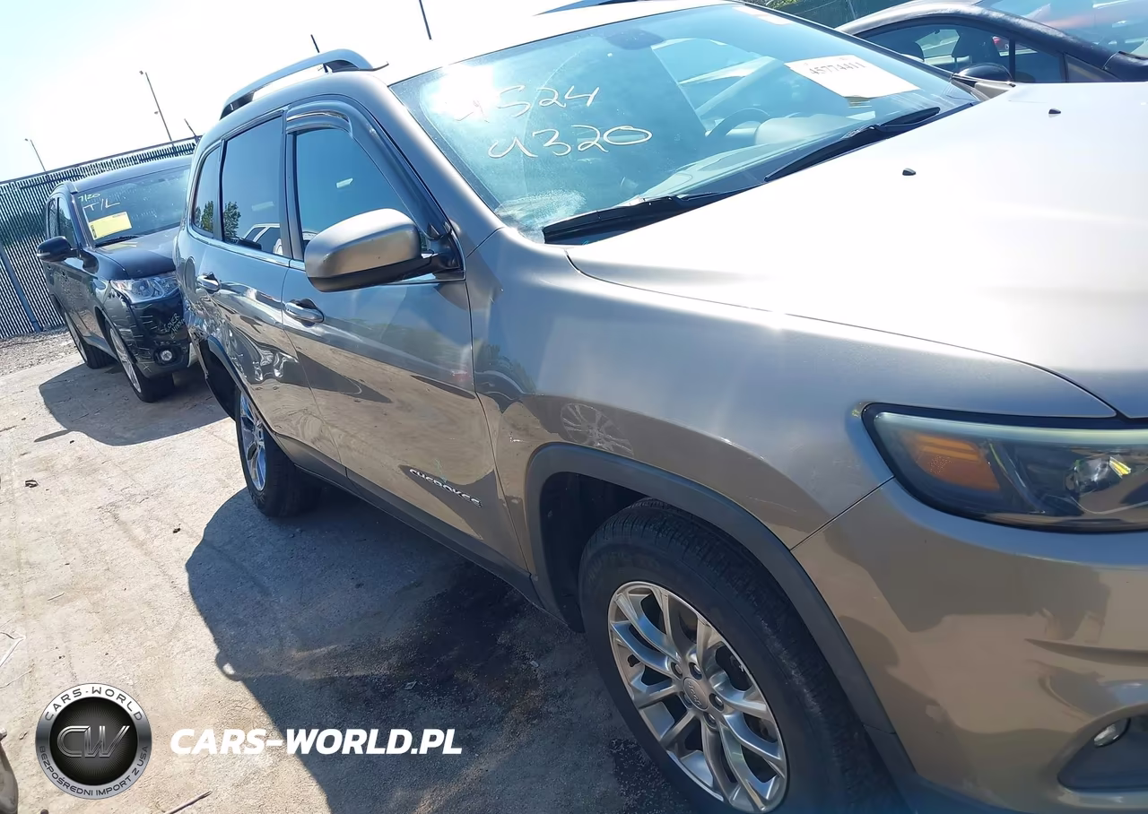 2019 Jeep Cherokee Latitude Plus 4X4 VIN:1C4PJMLX9KD122072 - 13