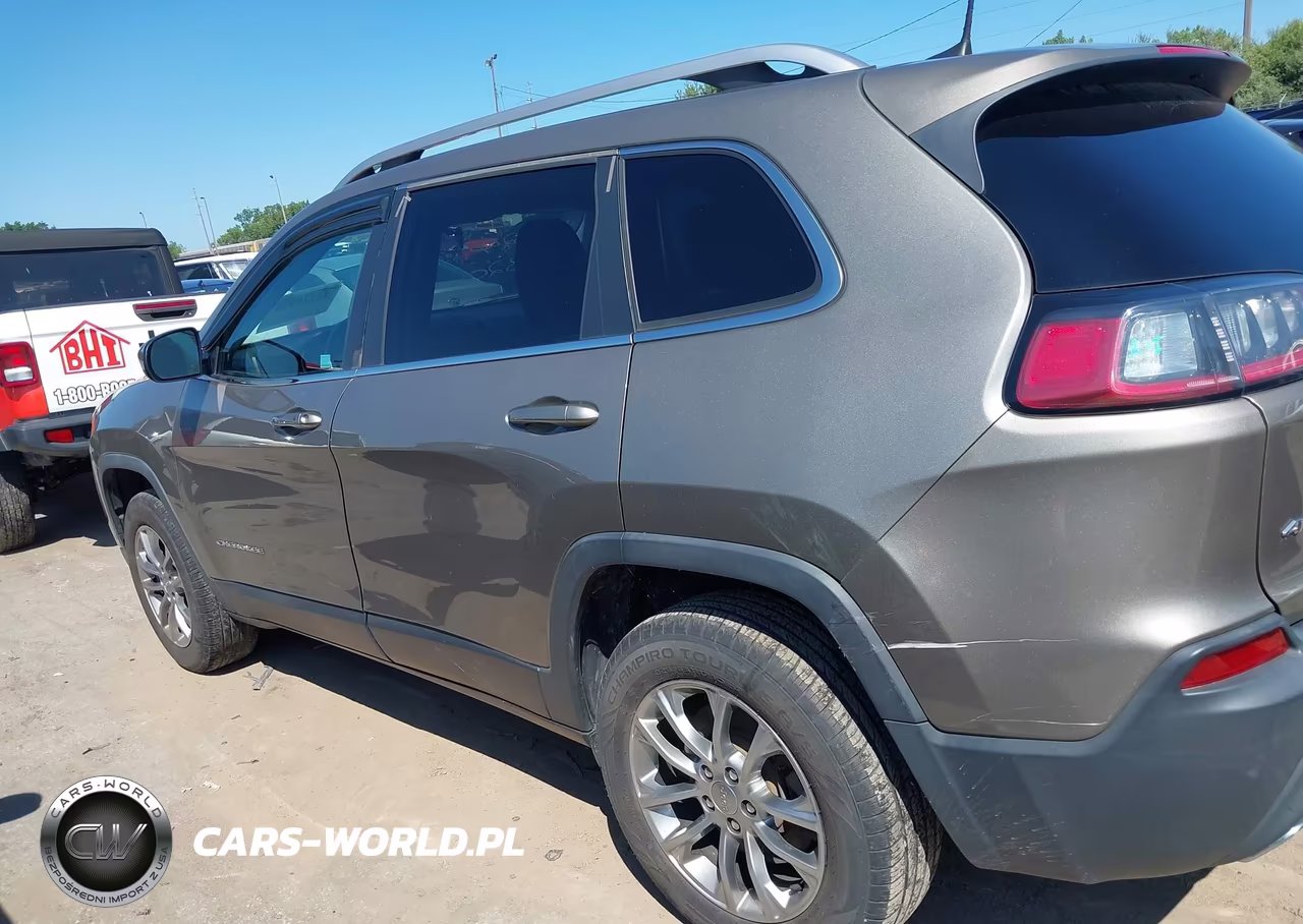 2019 Jeep Cherokee Latitude Plus 4X4 VIN:1C4PJMLX9KD122072 - 14