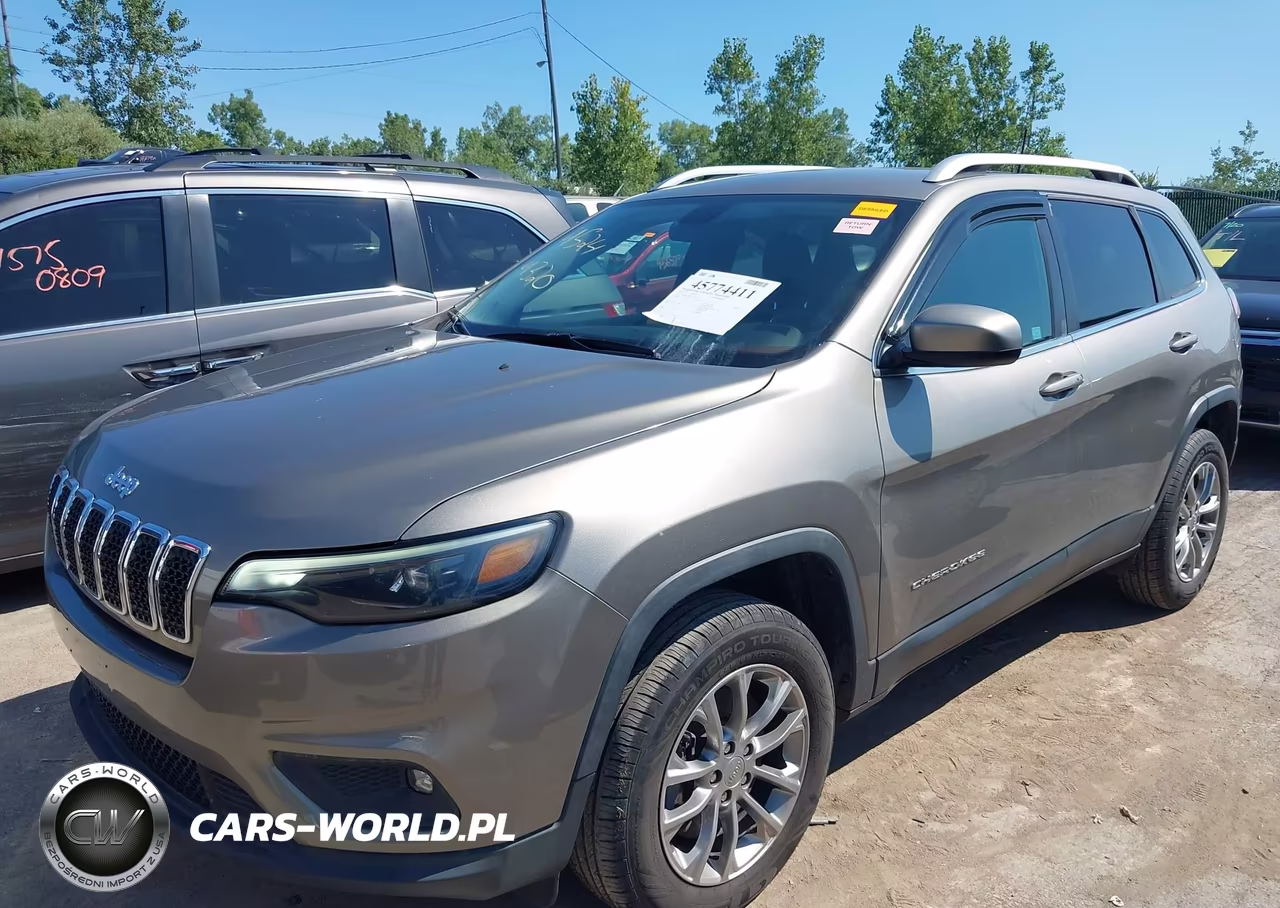 2019 Jeep Cherokee Latitude Plus 4X4 VIN:1C4PJMLX9KD122072 - 2