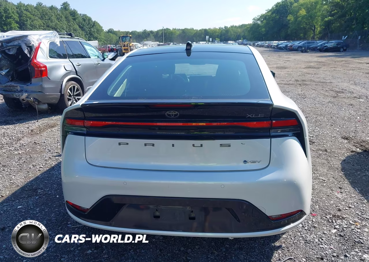 2023 Toyota Prius Xle Awd-E VIN:JTDADABU2P3005661 - 16