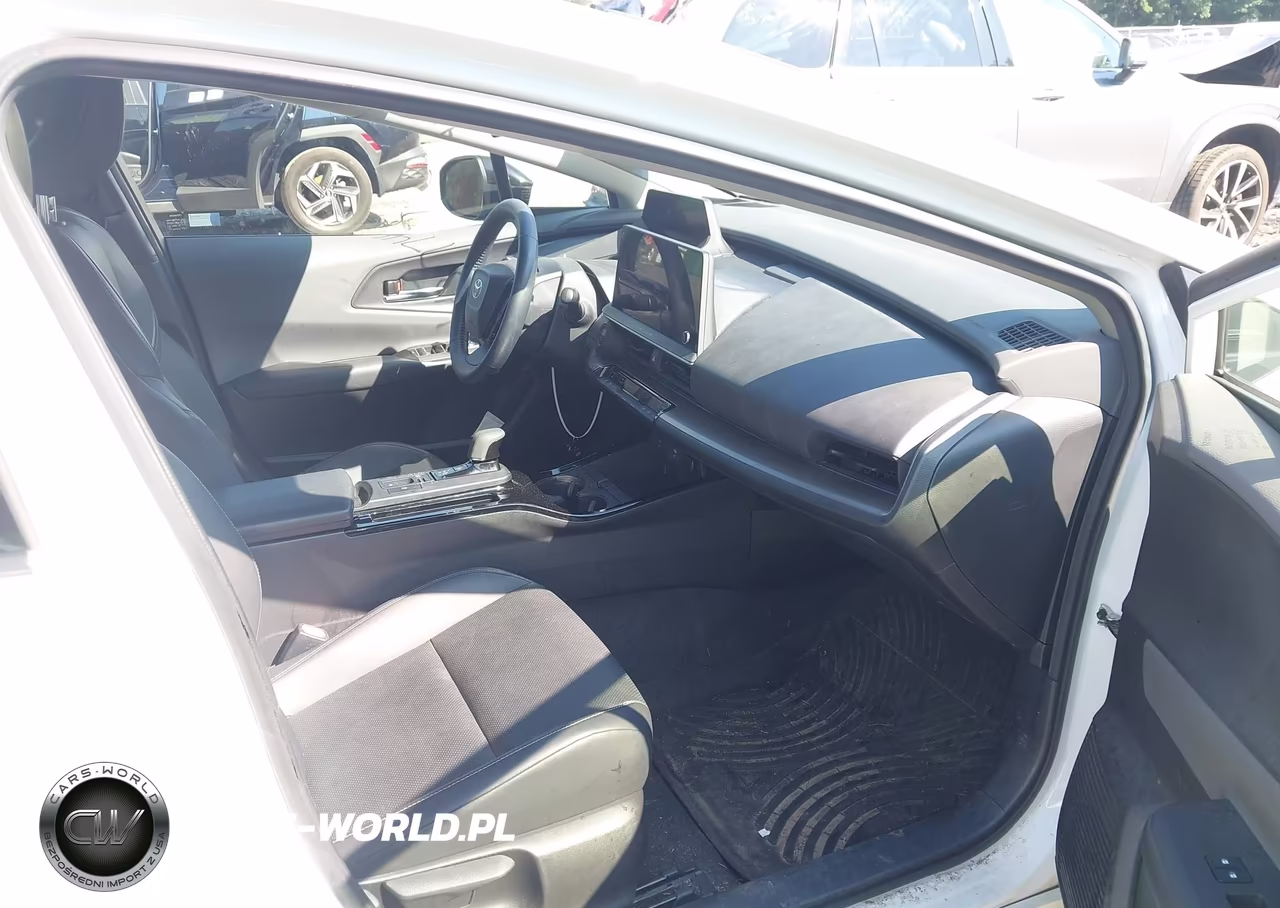 2023 Toyota Prius Xle Awd-E VIN:JTDADABU2P3005661 - 5