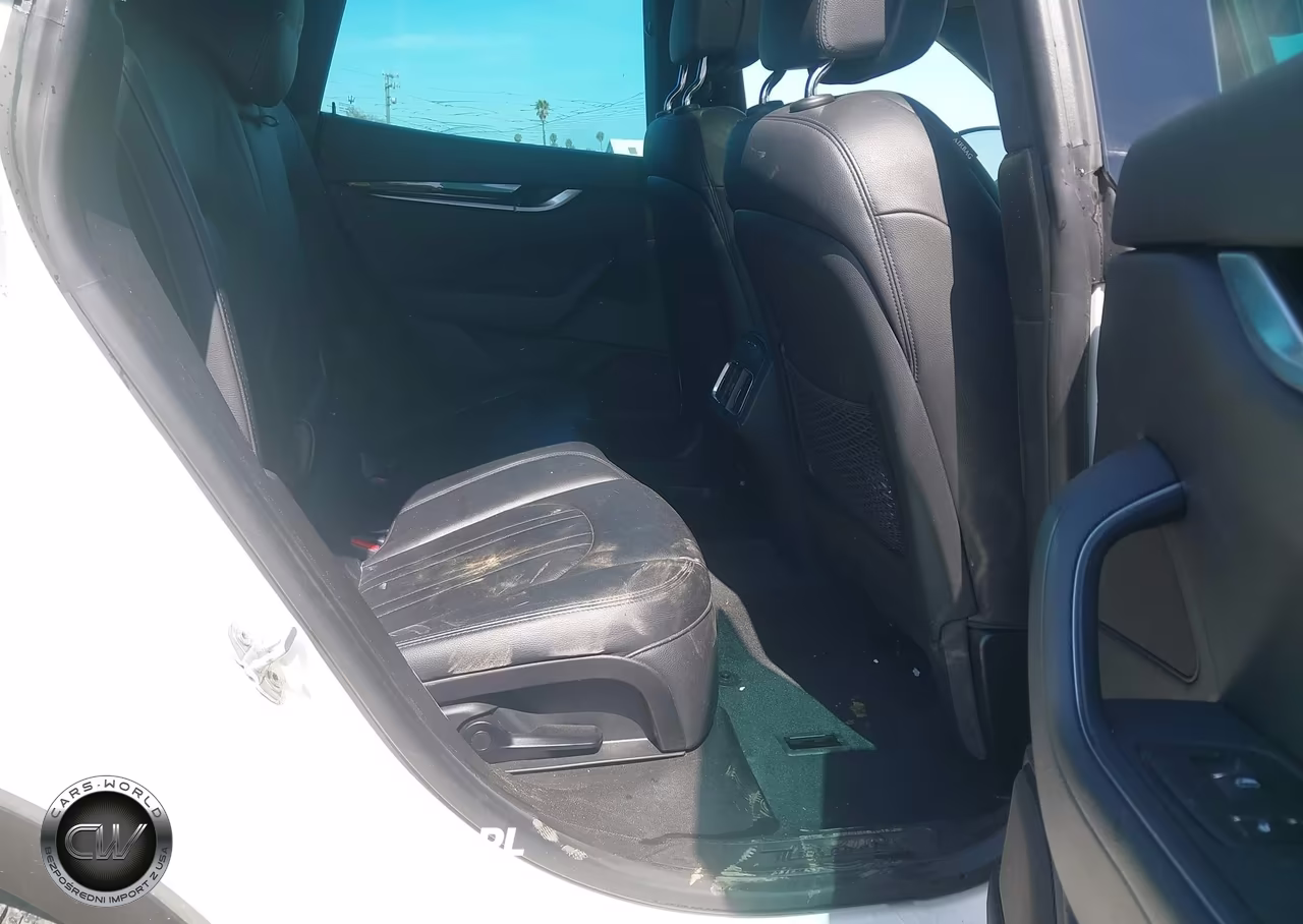 2021 Maserati Levante VIN:ZN661XUA0MX363025 - 8