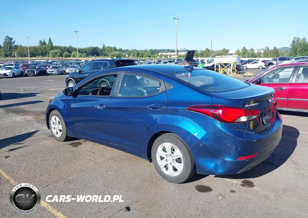 2016 Hyundai Elantra Se VIN:5NPDH4AE2GH700417 - 3