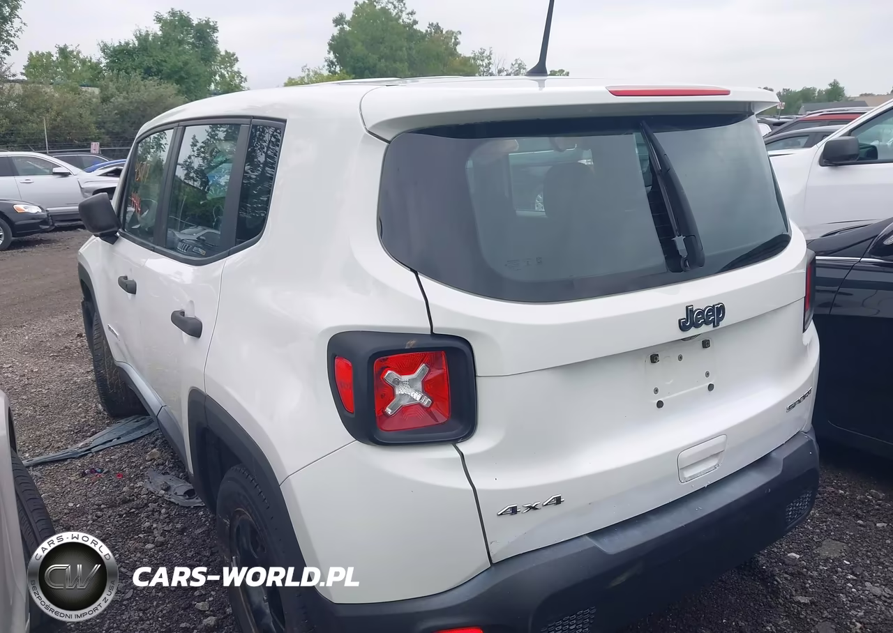 2018 Jeep Renegade Sport 4X4 VIN:ZACCJBAB9JPH69386 - 3