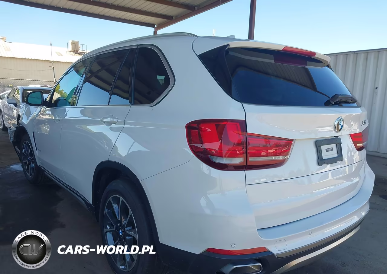 2018 BMW X5 xDrive35I VIN:5UXKR0C58J0Y04259 - 3